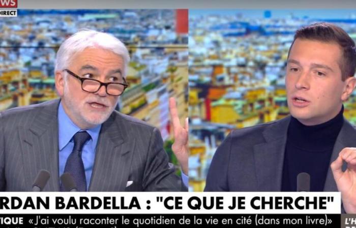 Jordan Bardella y Pascal Praud cruzan espadas en CNews