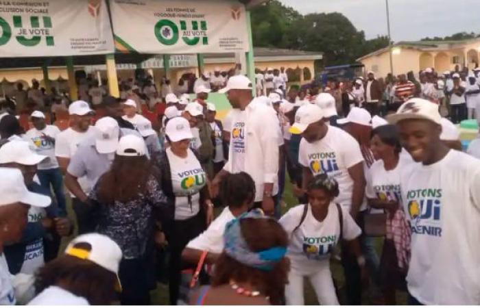 La campaña por el “sí” se intensifica – Journal du Gabon