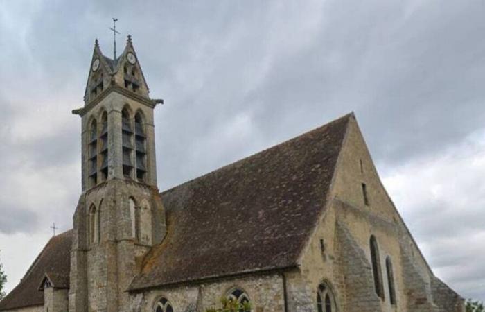 Grabados medievales descubiertos en una iglesia de Seine-et-Marne antes del trabajo