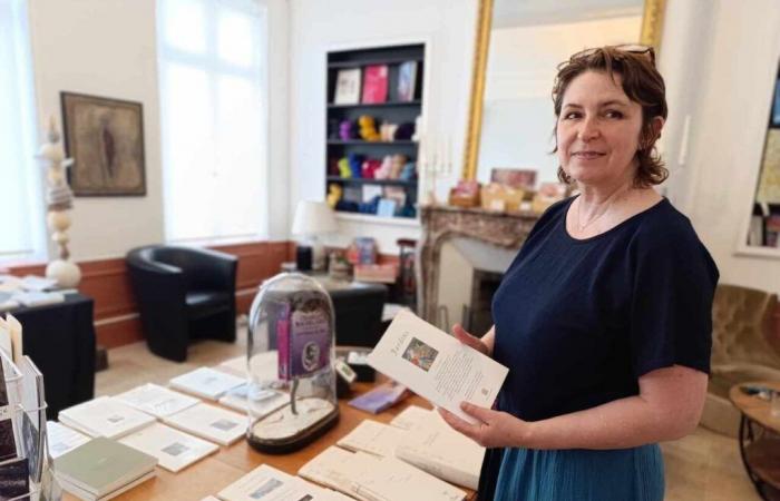 Paso de Calais. Abrió la librería más pequeña del mundo en Hesdin