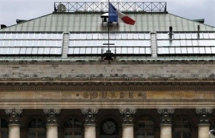 París retrocede, preocupa el aumento de los aranceles aduaneros de Trump