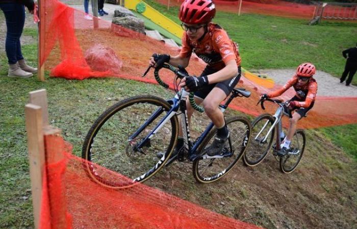 El ciclocross de Belmont-de-la-Loire todavía atrae a mucha gente