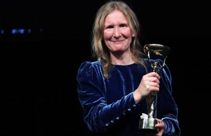 El Premio Booker 2024 otorgado a la autora británica Samantha Harvey por su novela “Orbital”