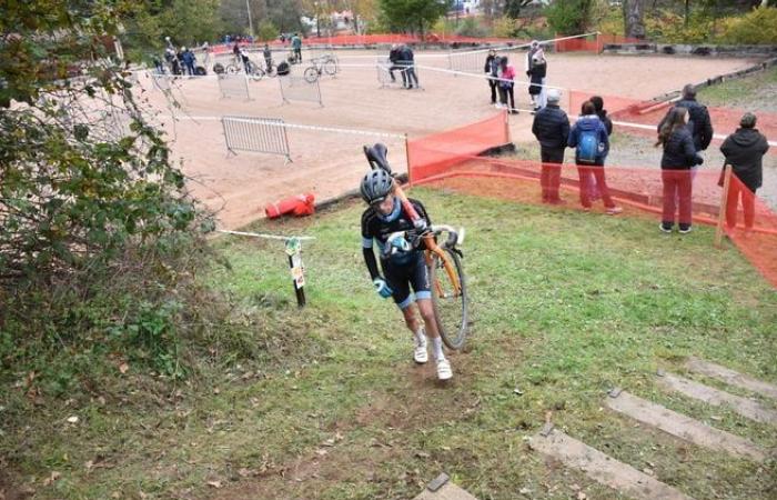 El ciclocross de Belmont-de-la-Loire todavía atrae a mucha gente