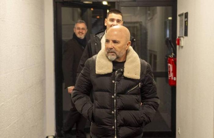 ¿Está satisfecho con la llegada de Jorge Sampaoli? Danos tu opinión