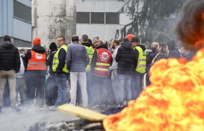 Empleados del grupo convocados a manifestarse en Clermont-Ferrand el miércoles.