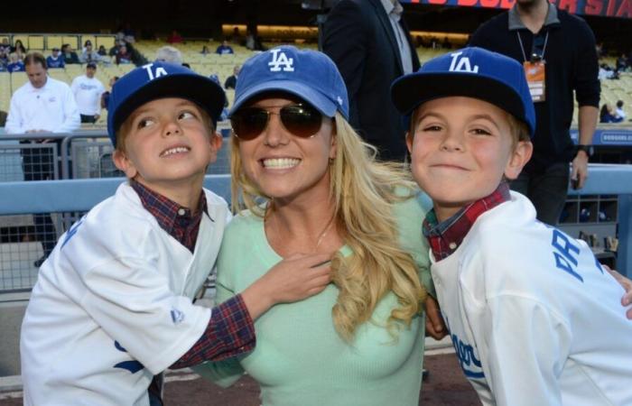 Britney Spears supuestamente se reunió con uno de sus hijos después de años de separación