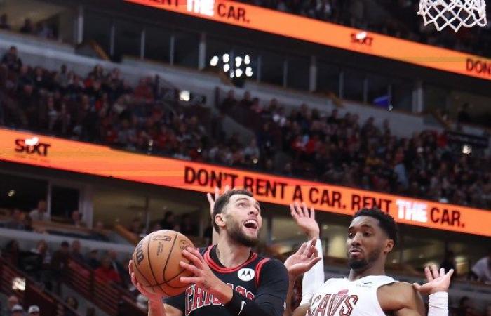 Cleveland Cavaliers 119, Chicago Bulls 113 en el United Center – Chicago Tribune