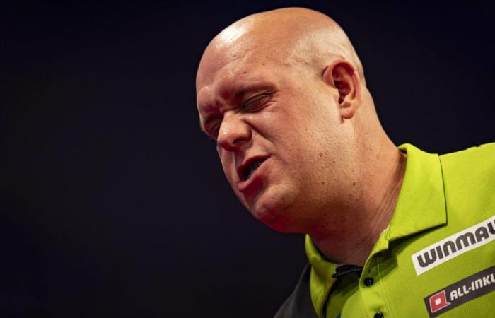 Michael van Gerwen y Michael Smith expulsados ​​del Grand Slam de Dardos