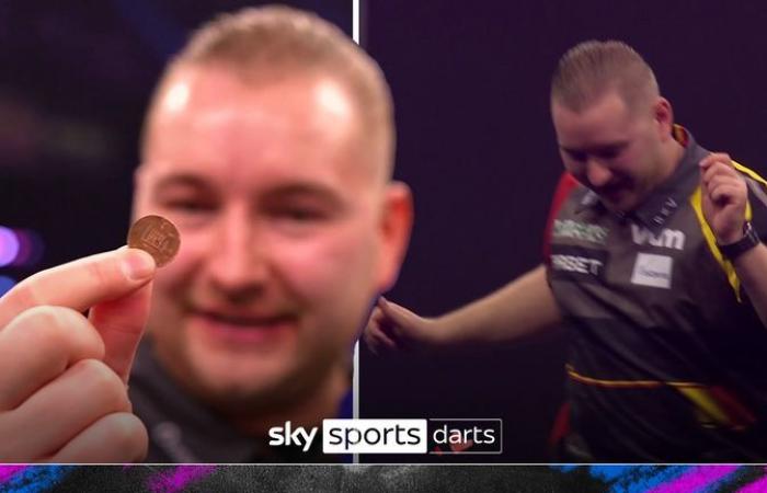 Grand Slam de Dardos 2024: Michael van Gerwen y Michael Smith sufren salidas tempranas tras la derrota ante Ryan Joyce | Noticias de dardos