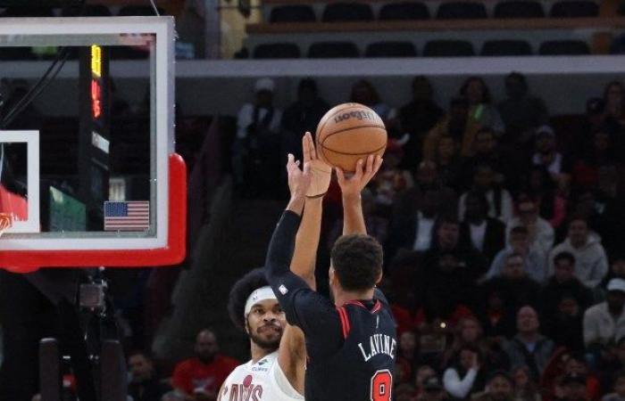 Cleveland Cavaliers 119, Chicago Bulls 113 en el United Center – Chicago Tribune