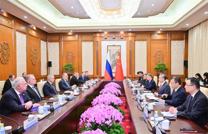 China y Rusia celebran consulta anual sobre seguridad estratégica