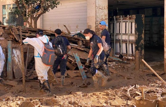 En España, la desesperación es inmensa, dos semanas después de las inundaciones