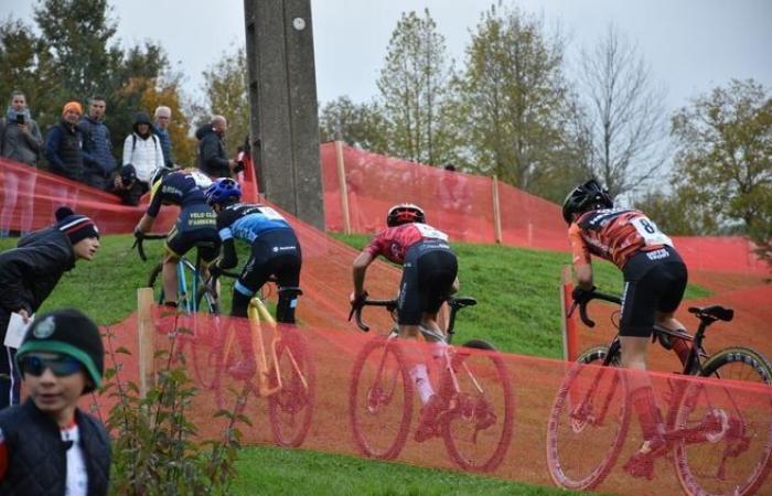 El ciclocross de Belmont-de-la-Loire todavía atrae a mucha gente