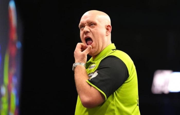 Michael van Gerwen fuera del Grand Slam cuando Luke Littler casi lanza nueve dardos