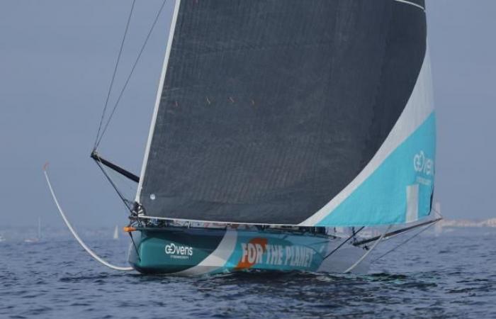 Después de poco más de 48 horas de carrera, Sam Goodchild explora la Vendée Globe