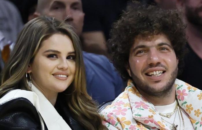 Selena Gomez celebra con un romántico gesto que Benny Blanco sea nombrado uno de los ‘hombres vivos más sexys’