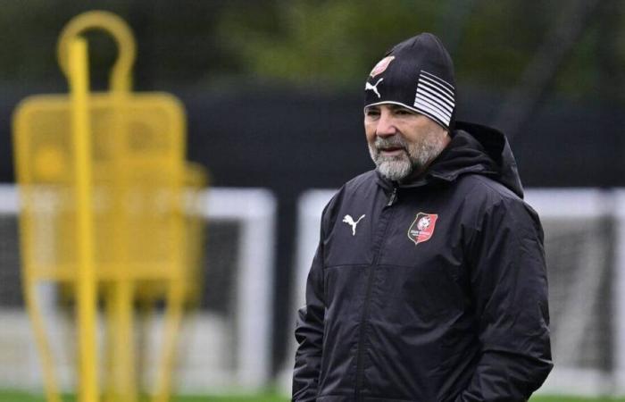 Estadio Rennais. Jorge Sampaoli dirigió su primer entrenamiento con un plantel reducido