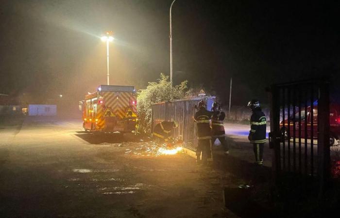 FOTOS Y VÍDEO. Hazebrouck: se produce un incendio en un antiguo matadero y tres personas son detenidas