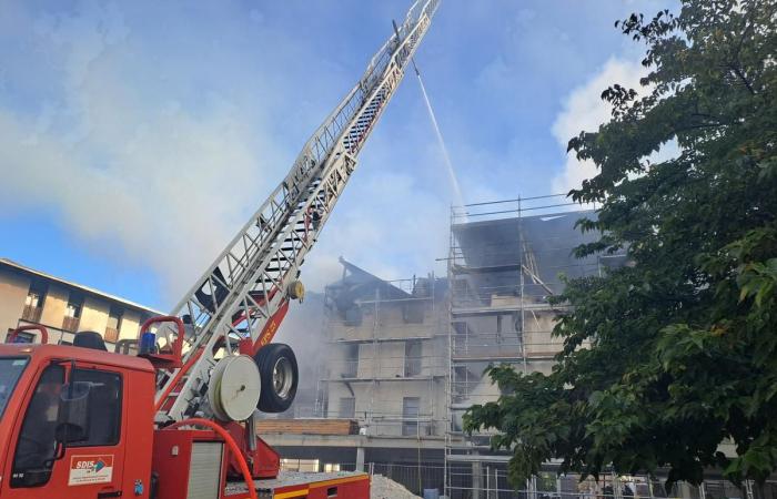 Un incendio destruyó la futura vivienda de los gendarmes en Biganos.