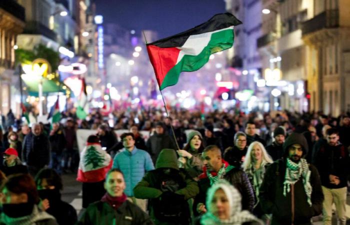 París: miles de personas se manifiestan por Palestina y contra una gala en apoyo a Israel