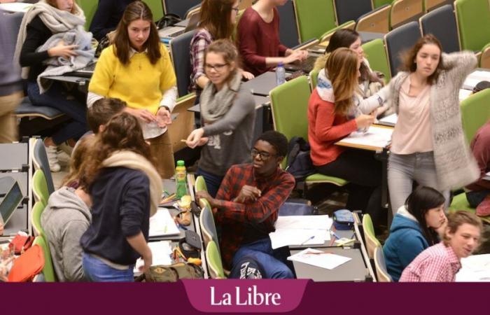 El gobierno francófono quiere recortar la financiación de las universidades y colegios en 6,5 millones de euros