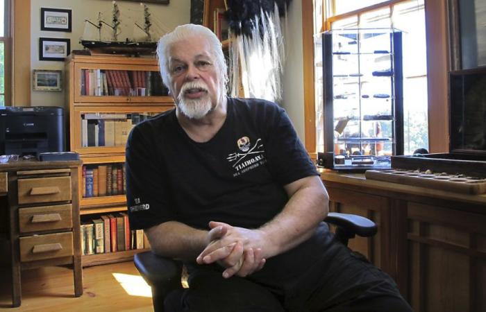 El activista medioambiental Paul Watson sigue detenido en Groenlandia