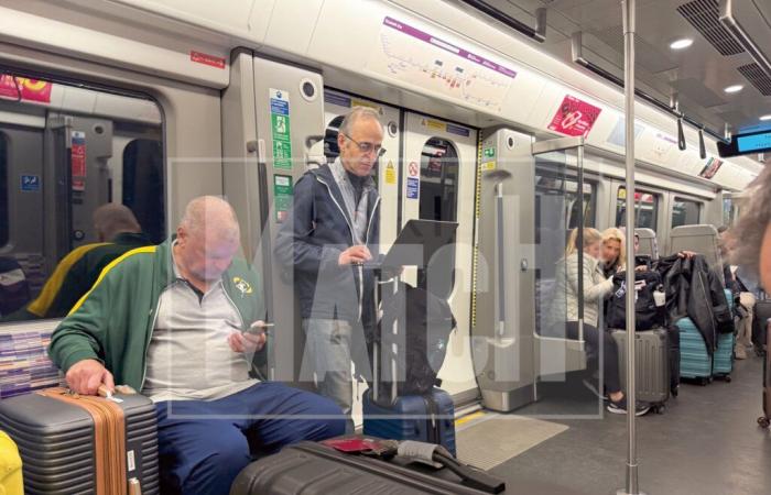 estrella de incógnito en el metro