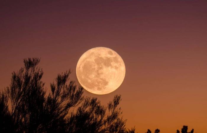 La última superluna del año iluminará los cielos de Londres