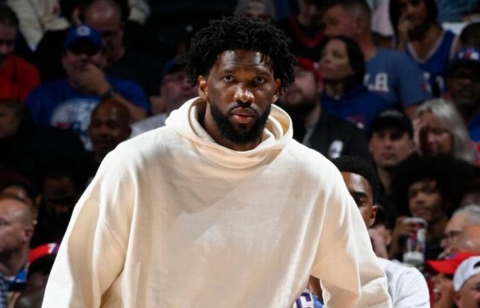 Joel Embiid suspendido 3 partidos por empujar a periodista