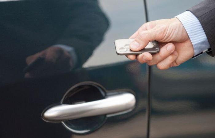 La gendarmería desmantela una red de delincuentes que hackean coches para robarlos, detenciones en Dordoña