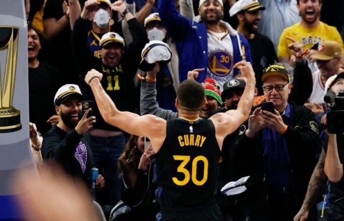 La adquisición tardía de Stephen Curry impulsa a los Warriors a superar a los Mavericks