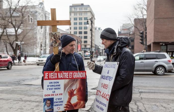 Activistas antiaborto quieren manifestarse cerca de clínicas