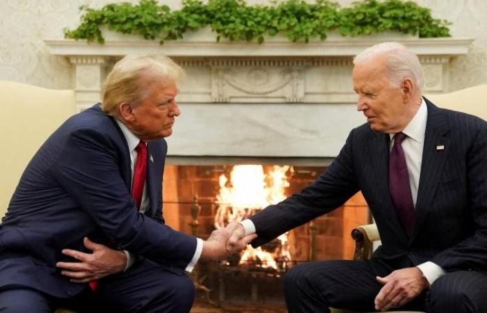 Trump regresa a la Casa Blanca para reunirse con Biden