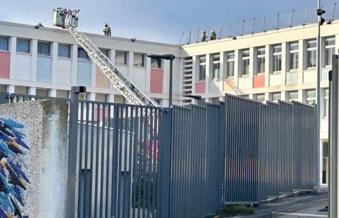 En Martigues, el inicio de un incendio obliga al colegio Henri Wallon a permanecer cerrado este miércoles por la mañana