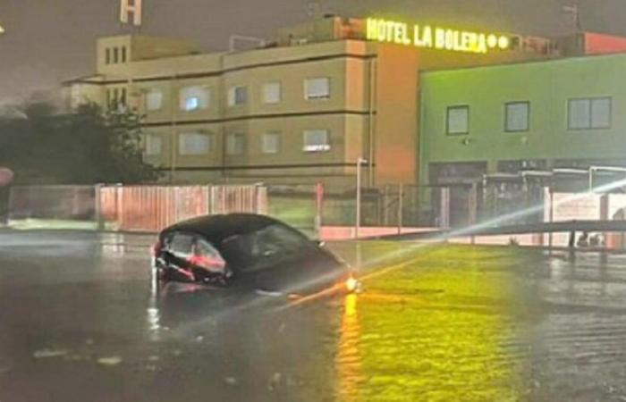 zonas de Cataluña y Andalucía puestas en alerta roja, las escuelas cerradas el miércoles