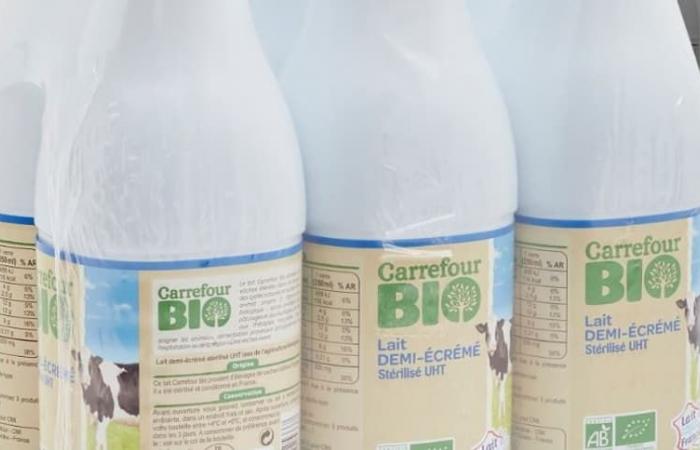 Retirada del mercado de botellas de leche vendidas en todas las tiendas Leclerc y Carrefour