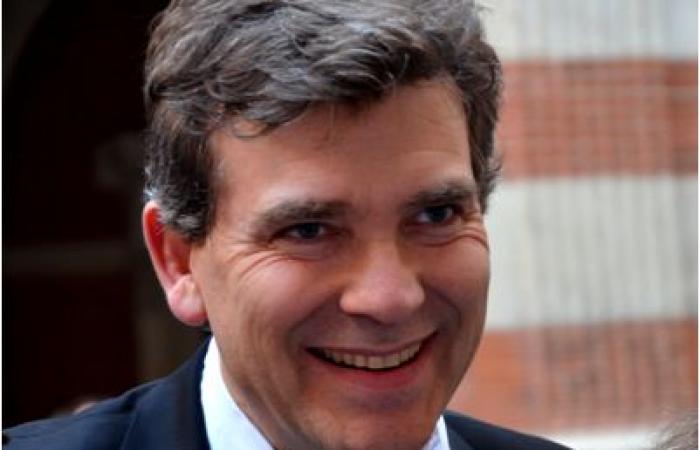 Montebourg en RTL… “pagamos la electricidad a un precio increíble”