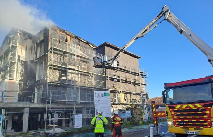 Un incendio destruyó la futura vivienda de los gendarmes en Biganos.