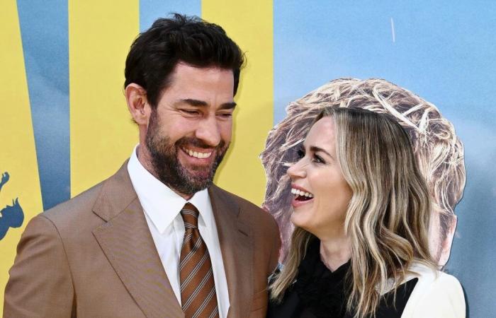 John Krasinski revela la reacción de su esposa Emily Blunt después de que People lo nombrara el hombre vivo más sexy de 2024