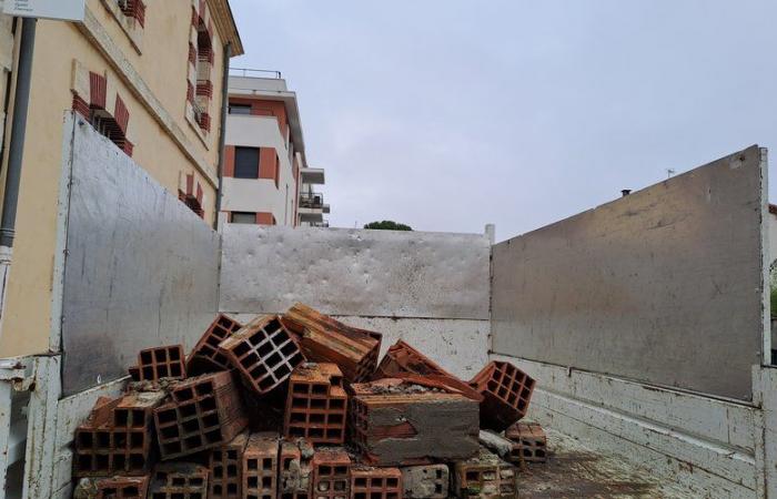 Ira de los agricultores: la movilización no decae en Aude, una acción de “puñetazo” llevada a cabo en Castelnaudary contra los locales de Francia Servicios