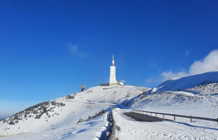 Vuelta de la nieve en el Mont Ventoux: la carretera del lado norte está cerrada durante el invierno