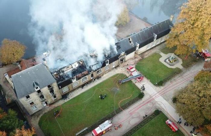 Testigos, fotografías, reconstrucción: cinco años después, nuestro expediente sobre el incendio del ayuntamiento de