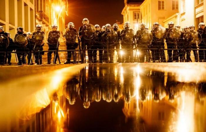 Tensiones policiales en el centro de Bruselas al margen de la visita de Bardella (fotos y vídeos)