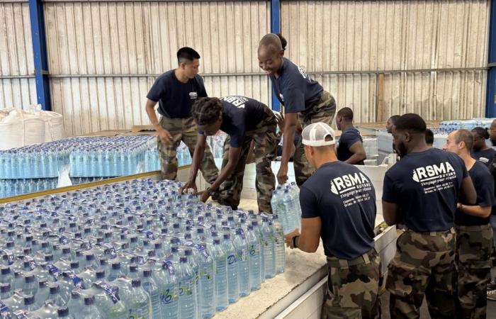 La RSMA y la ciudad de Saint-Laurent garantizan la distribución de agua potable en las escuelas.