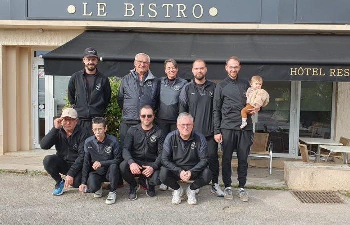 Petanca en Aveyron. Saint-Sernin-sur-Rance y Olemps persisten