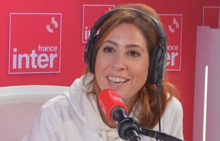 Léa Salamé hace una serie de expresiones incómodas frente a Julien Doré, el cantante reacciona (VIDEO)