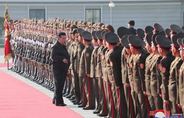 Kim Jong-un ordena “producción masiva” de drones explosivos