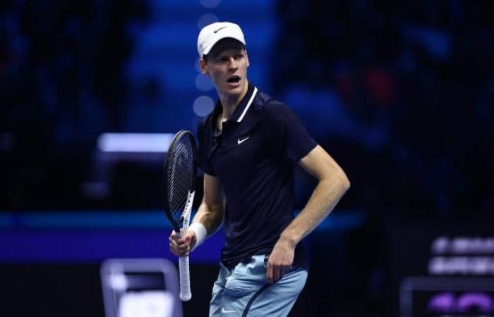 Sinner domina a Medvedev y termina primero de su grupo en las Finales ATP, Fritz se clasifica para las semifinales