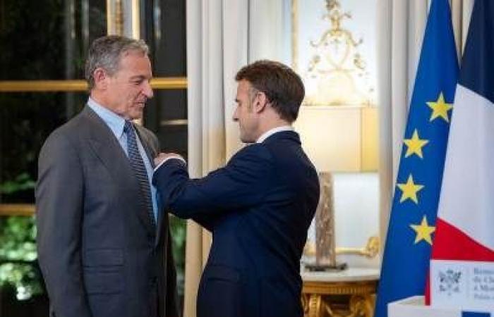 Bob Iger, jefe de Disney, nombrado Caballero de la Legión de Honor por Emmanuel Macron